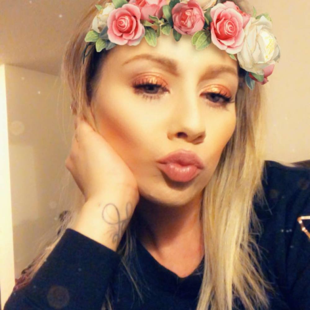 Meet your Posher, Rikaa